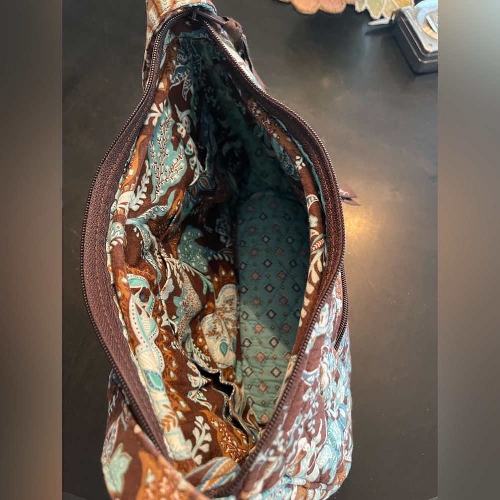 Vera Bradley shoulder Hobo Bag W/ ID & tri fold wallet - Picture 5 of 11